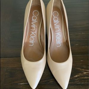 Calvin Klein heel size 8